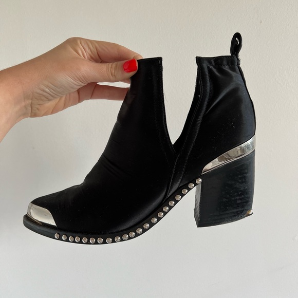 Jeffrey Campbell Black Boots - Picture 10 of 12